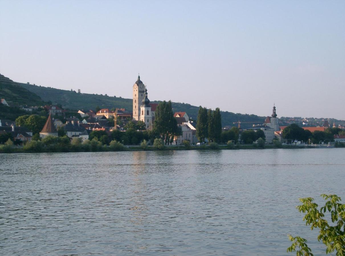 Hotel Gaestehaus Familie Trachsler à Rohrendorf bei Krems Extérieur photo