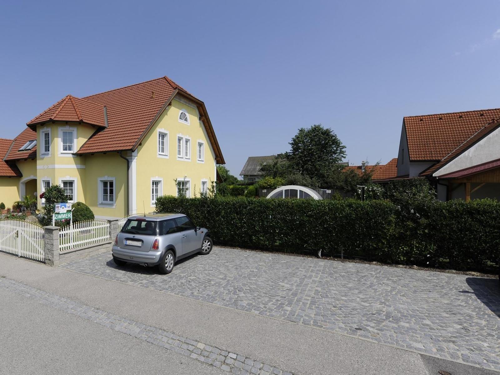 Hotel Gaestehaus Familie Trachsler à Rohrendorf bei Krems Extérieur photo